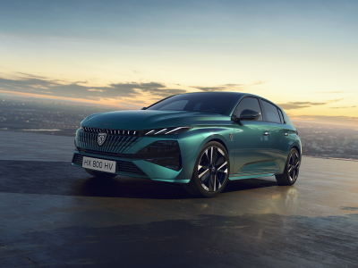 Peugeot 308 z darilom