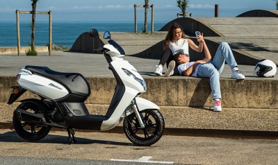 NOVOST V SALONU - Peugeot skuter